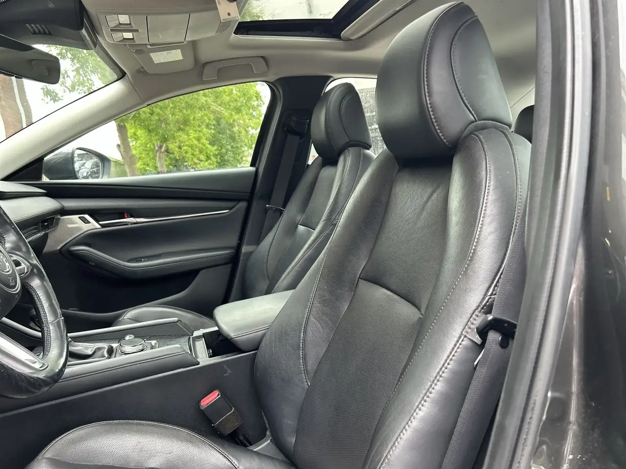 Mazda 3 снимка Mazda 3