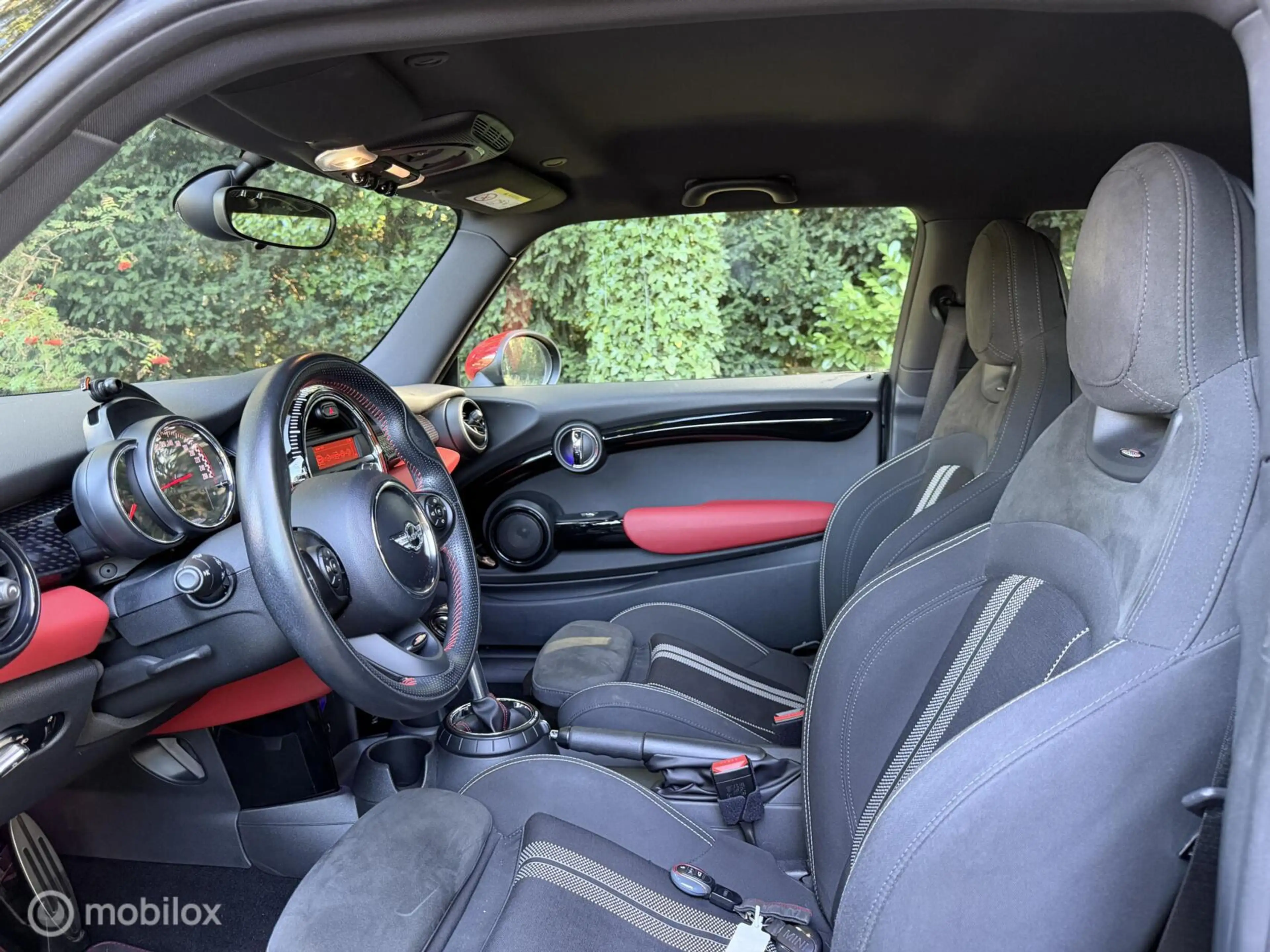 MINI John Cooper Works 3-Deurs 2.0 Chili 232PK Stoelverwarm — photo 3