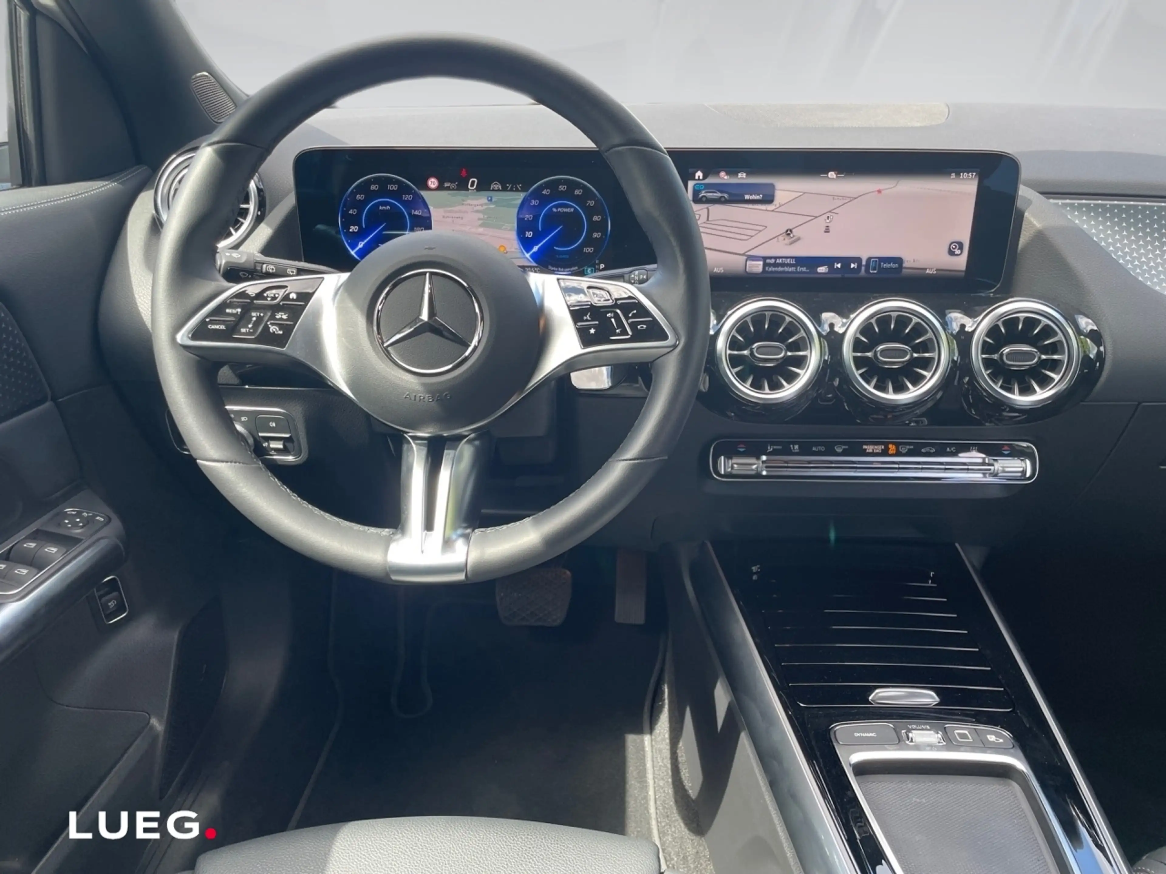 Mercedes-Benz EQA 300 4MATIC PROGRESSIVE+DISTR+360+LENKRHZ+LED — photo 11