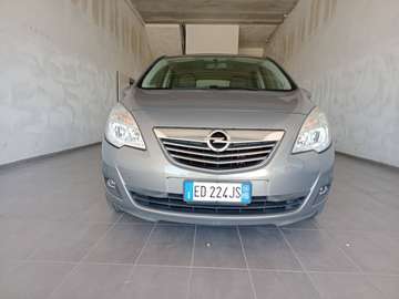 Meriva II 2010 1.7 cdti Cosmo 110cv