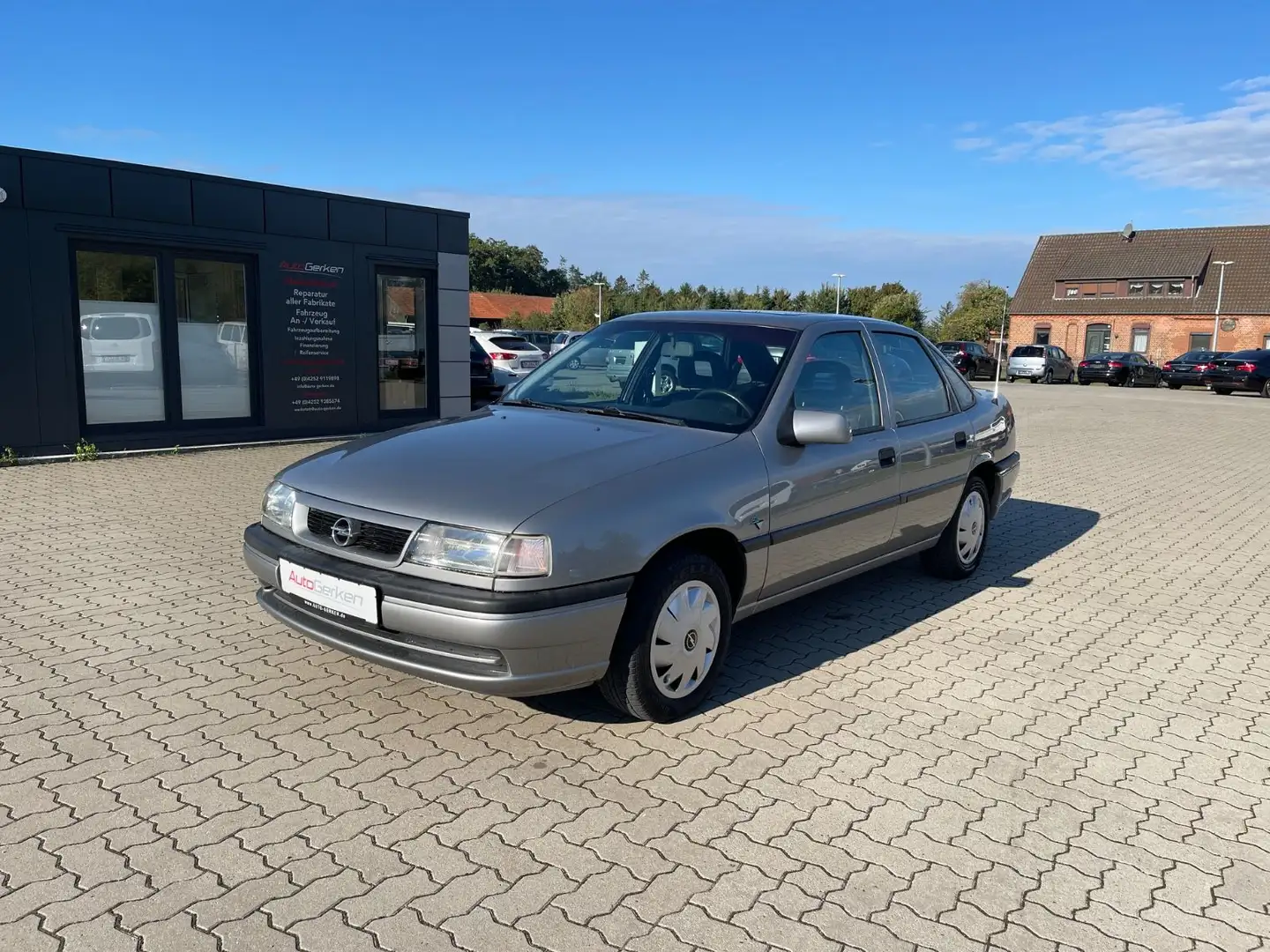 Opel Vectra A 1.6 2HD nur 68.849 KM Grau - 1