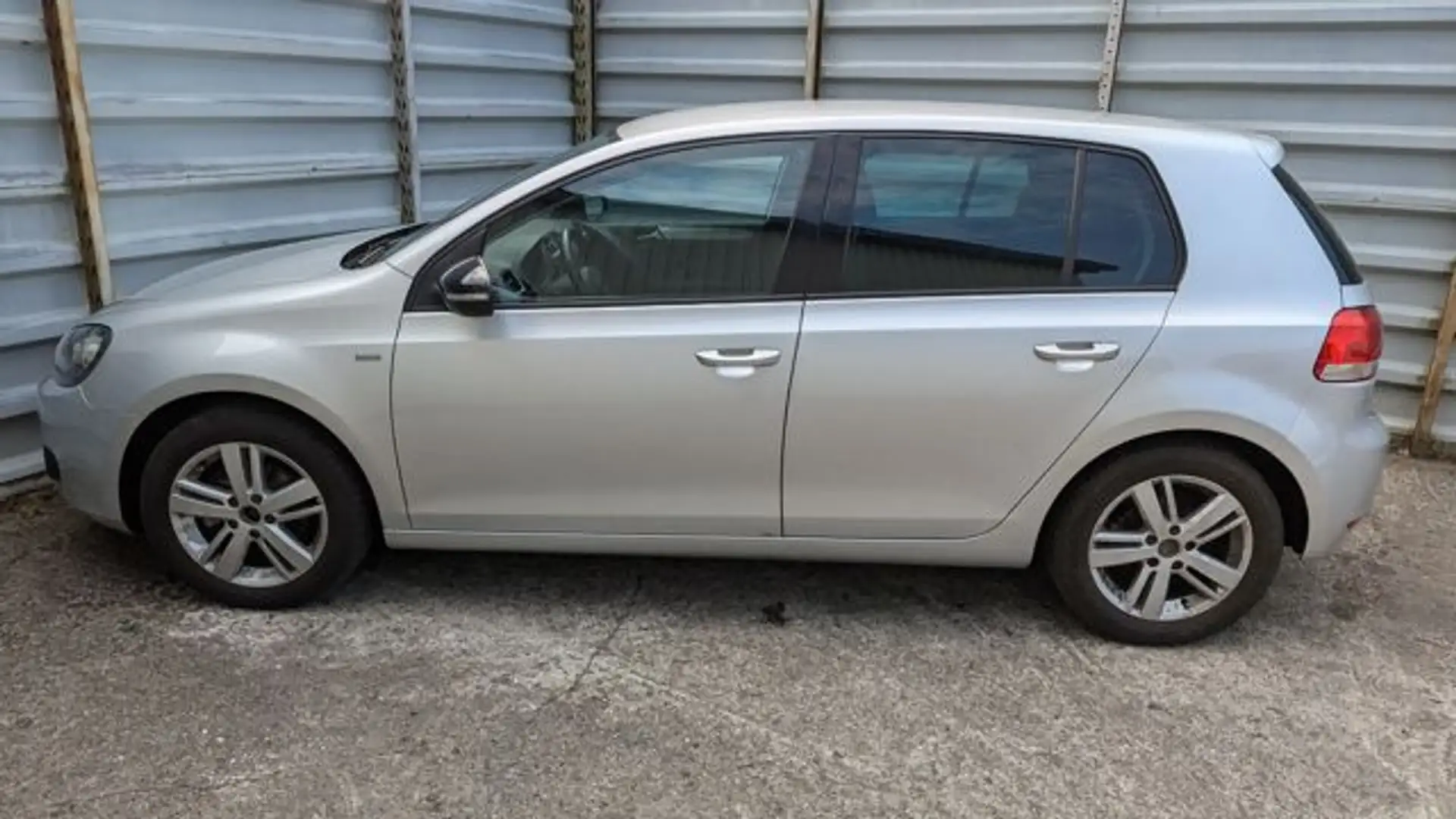 Volkswagen Golf VI Lim.Match*4 Türig*Original 40.305 Km* Silber - 2