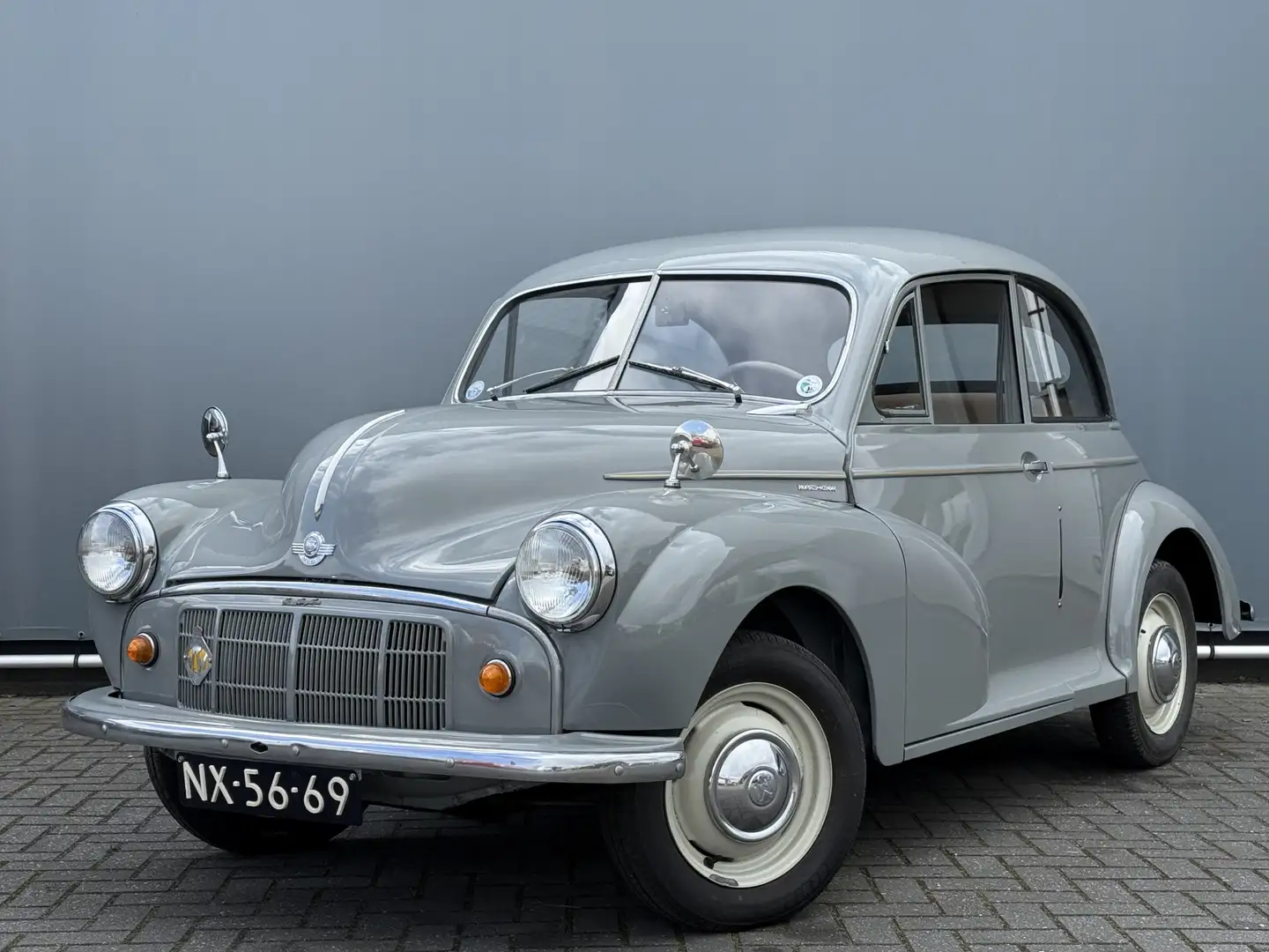 Oldtimer Morris Minor BJR 1953 27 PK CLAYTON HEATER | ZIJKLEPMOTOR | AUT Grau - 1