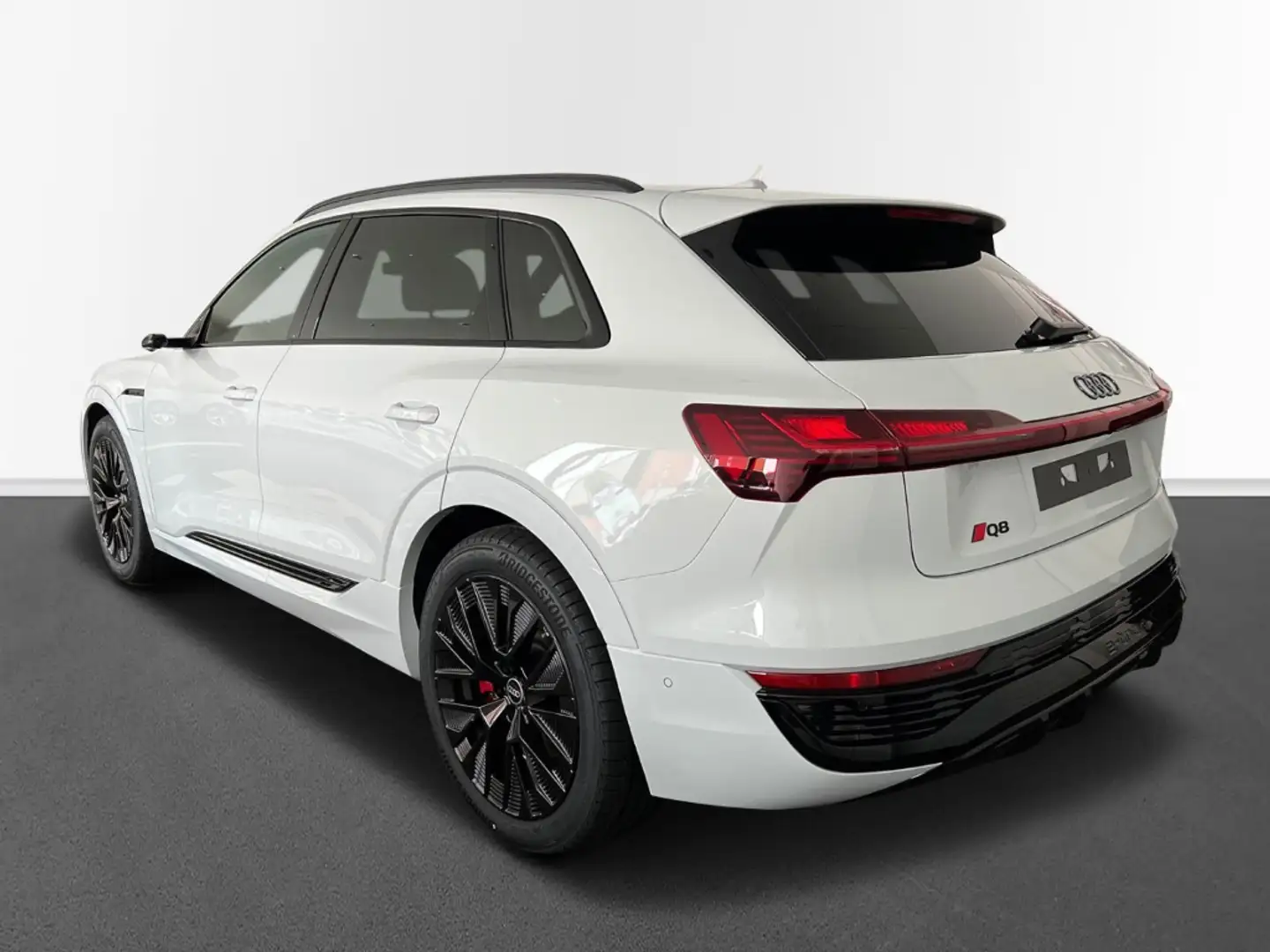Audi Q8 e-tron S line 55 quattro 300 kW ACC+LED-Matrix+ Rückfahrk White - 2
