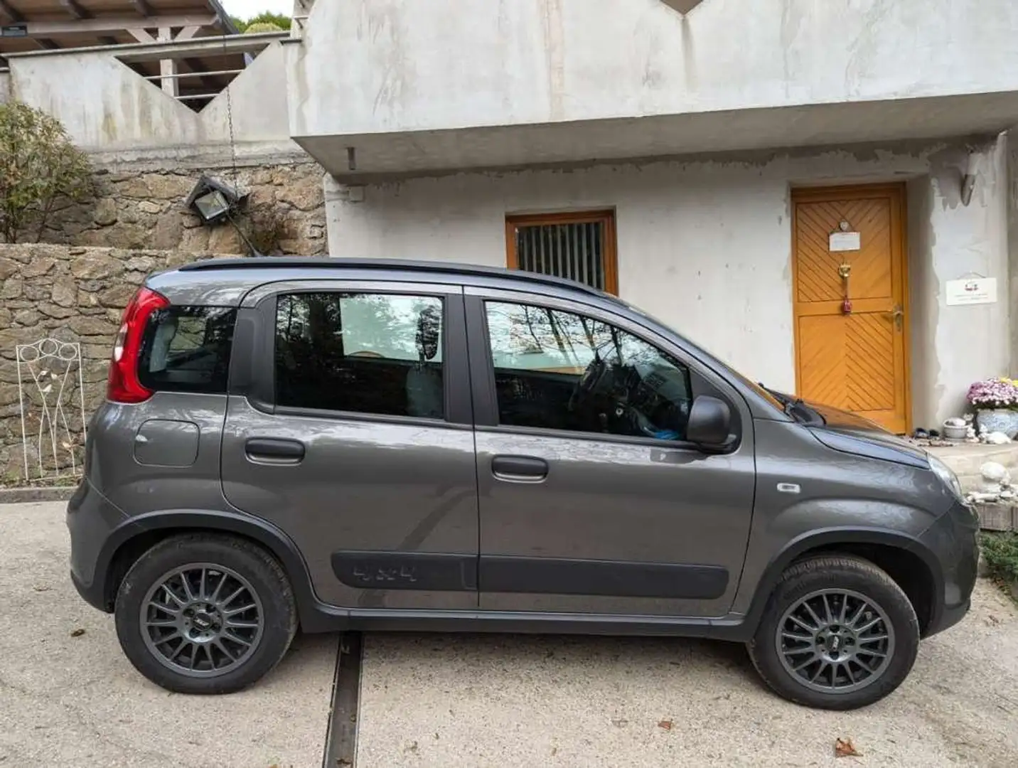 Fiat Panda Panda TwinAir Turbo 85 Easy Easy Grau - 2