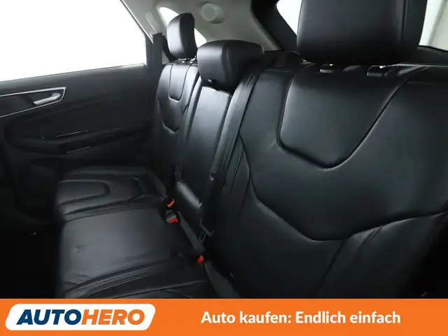 Ford Edge view 14