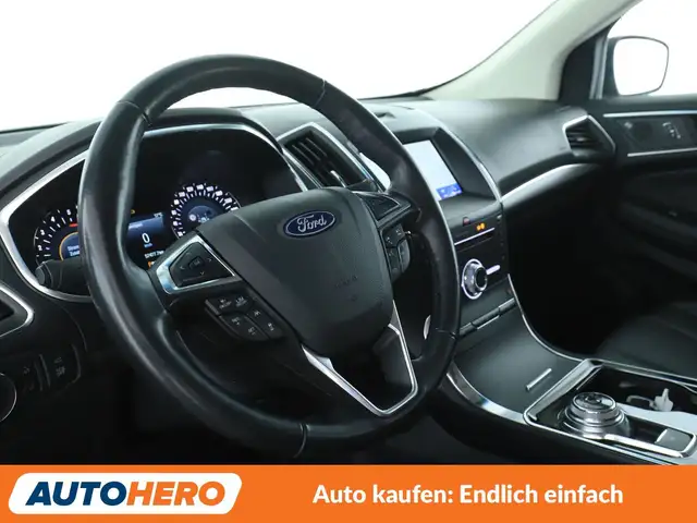 Ford Edge view 11