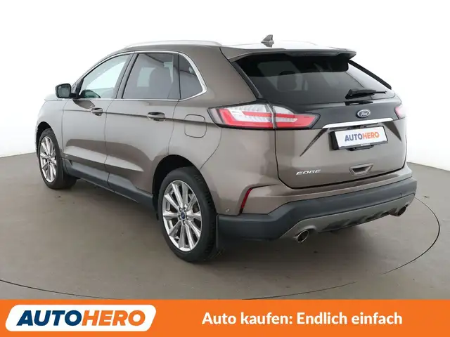 Ford Edge view 4