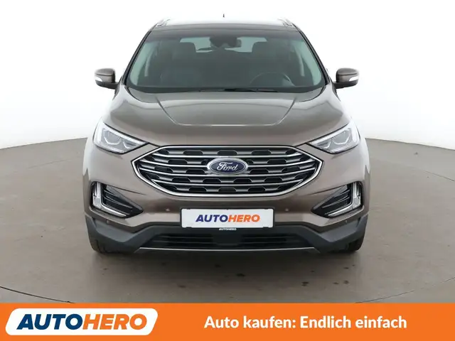 Ford Edge view 9