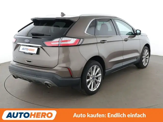 Ford Edge view 6