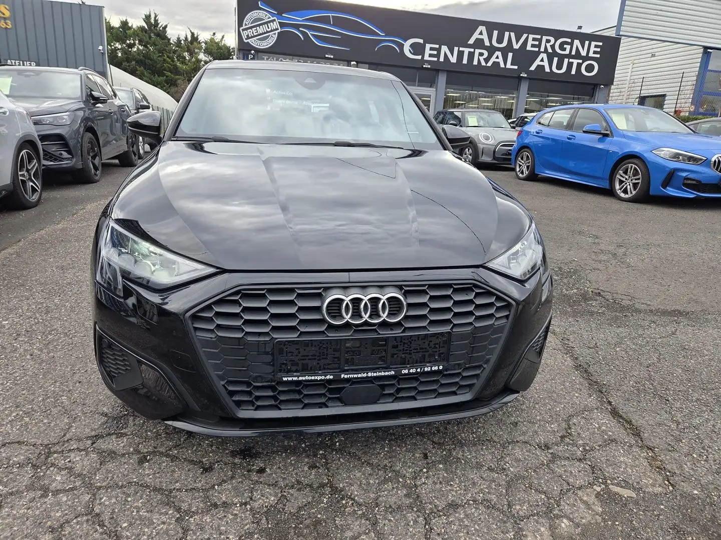 Audi A3 35 TDI 150CH DESIGN S TRONIC 7 Zwart - 2