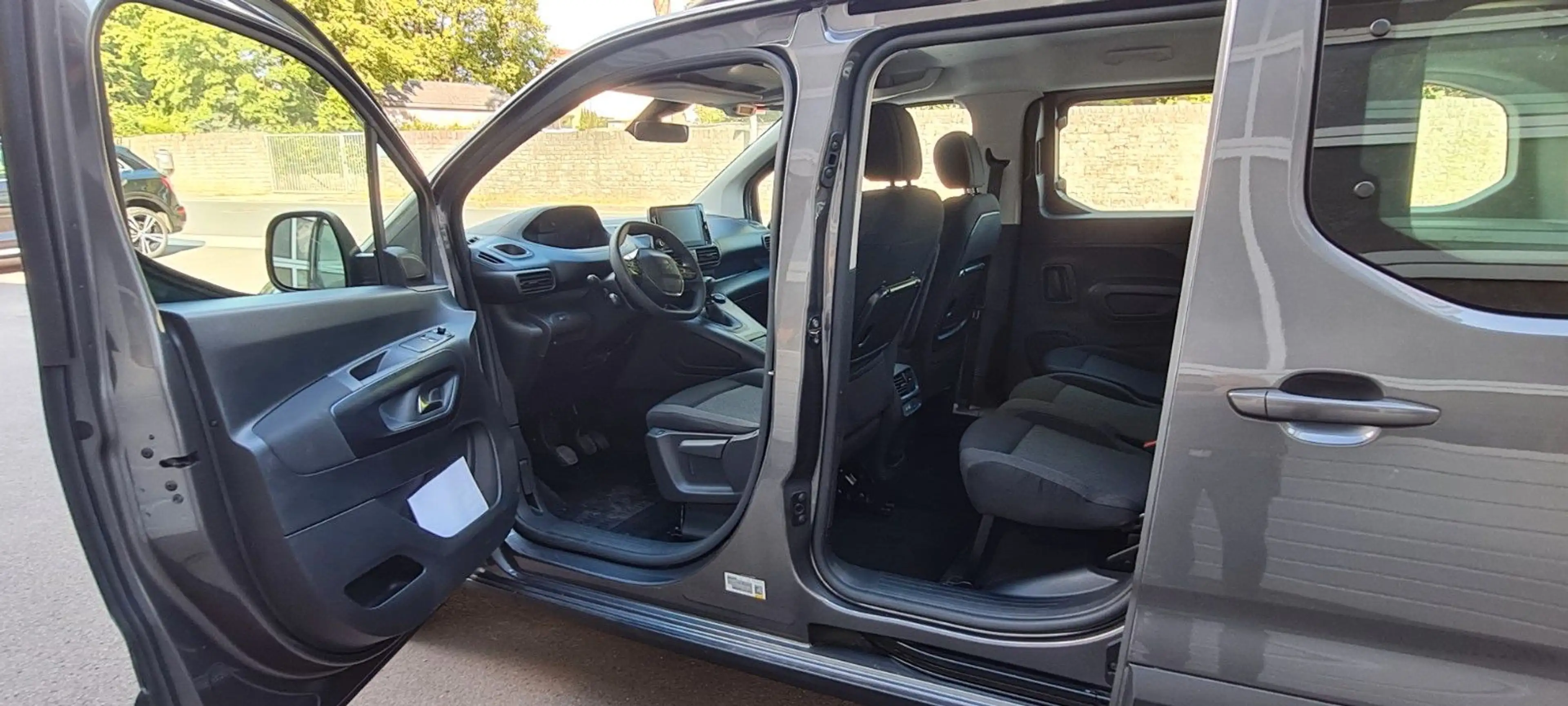 Peugeot Rifter BlueHDi 130 Allure L2 5-Sitzer — photo 9