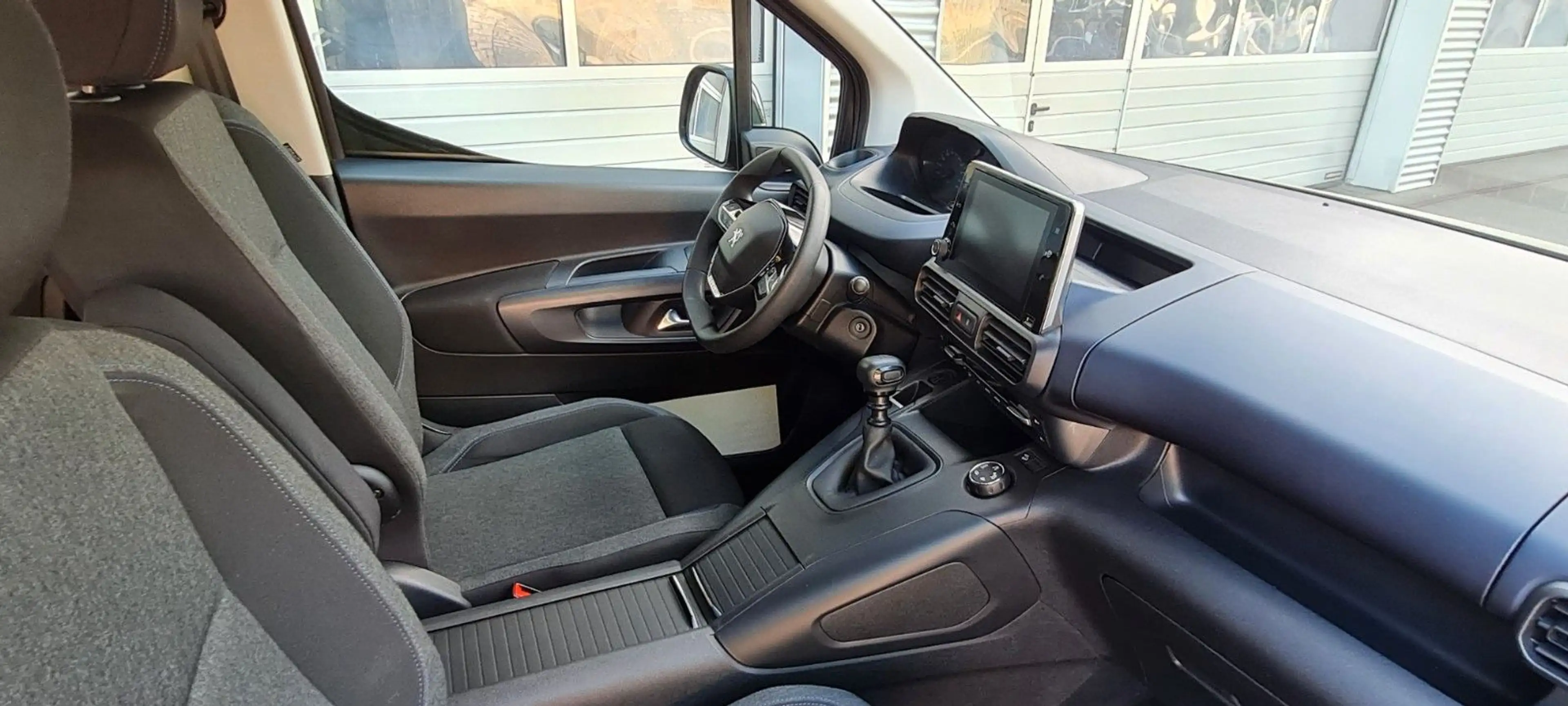 Peugeot Rifter BlueHDi 130 Allure L2 5-Sitzer — photo 13