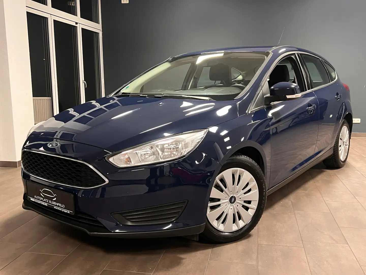 Ford Focus 1.0 EcoBoost Lim. Trend / 1.HAND / KLIMA / Blau - 1
