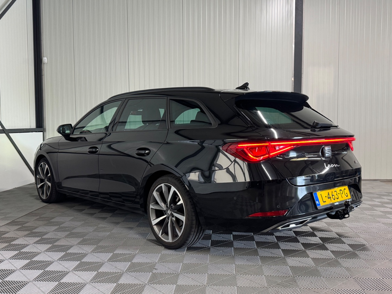 SEAT Leon Sportstourer 1.5 eTSI DSG | FR Business Intense | — photo 7