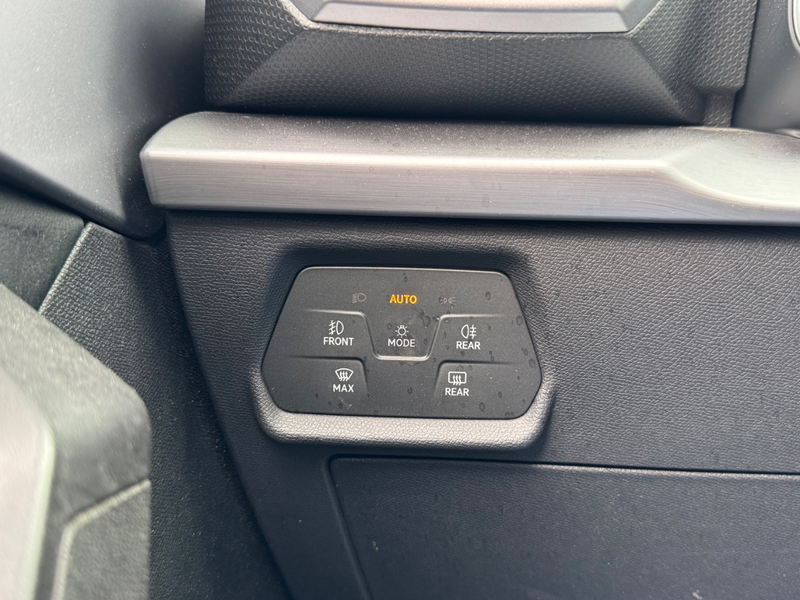 SEAT Leon Sportstourer 1.5 eTSI DSG | FR Business Intense | — photo 23