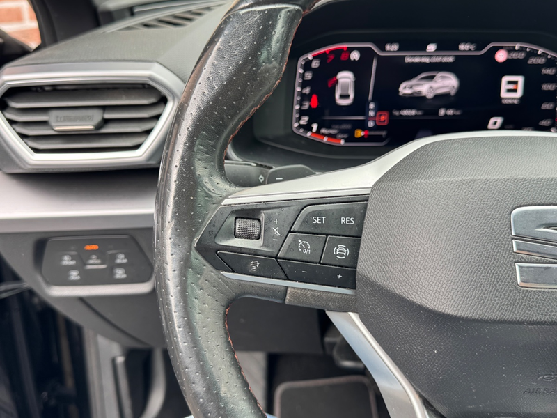 SEAT Leon Sportstourer 1.5 eTSI DSG | FR Business Intense | — photo 14