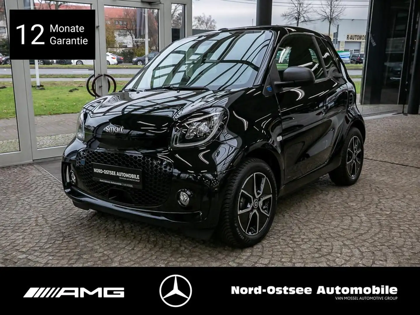 smart forTwo EQ  CABRIO TEMPOMAT SHZ LED Schwarz - 1
