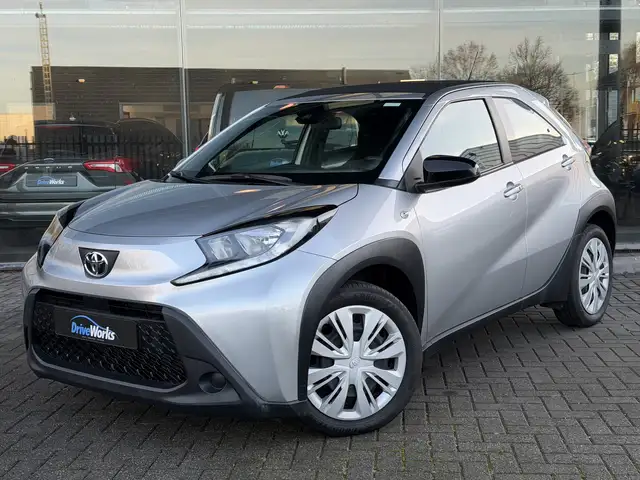 Toyota Aygo X 1.0 VVT-i MT PLAY | Camera | Key-less | Carplay |