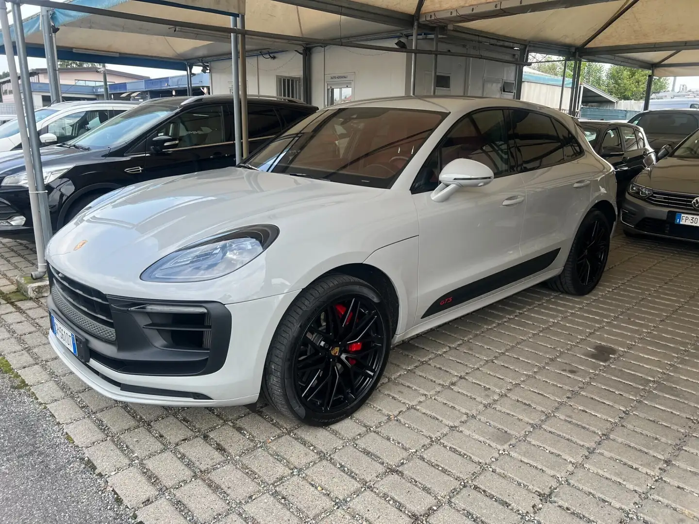 Porsche Macan 2.9 GTS Grijs - 1