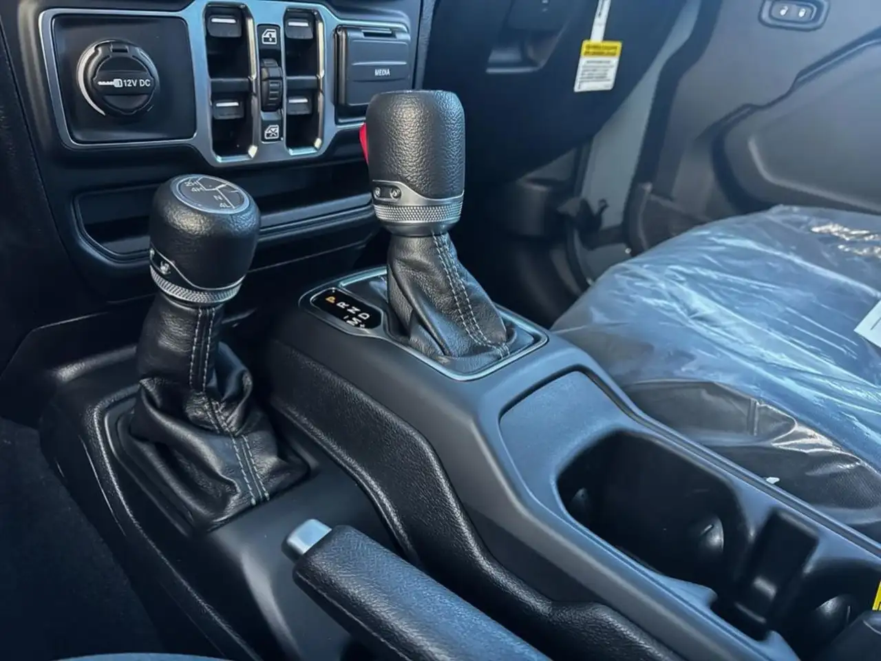 Jeep Gladiator снимка Jeep Gladiator