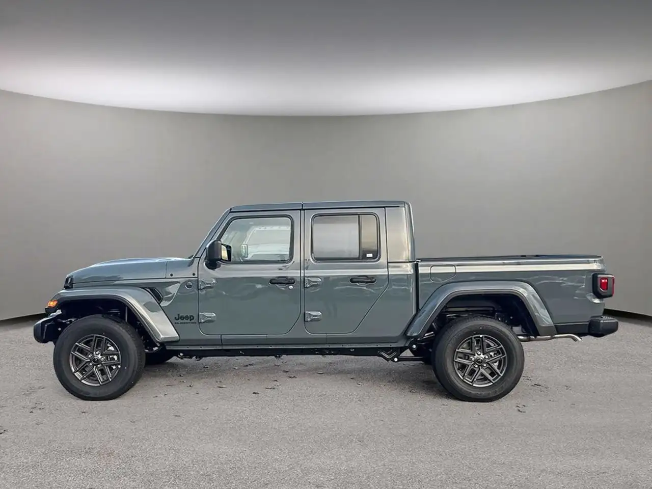 Jeep Gladiator снимка Jeep Gladiator