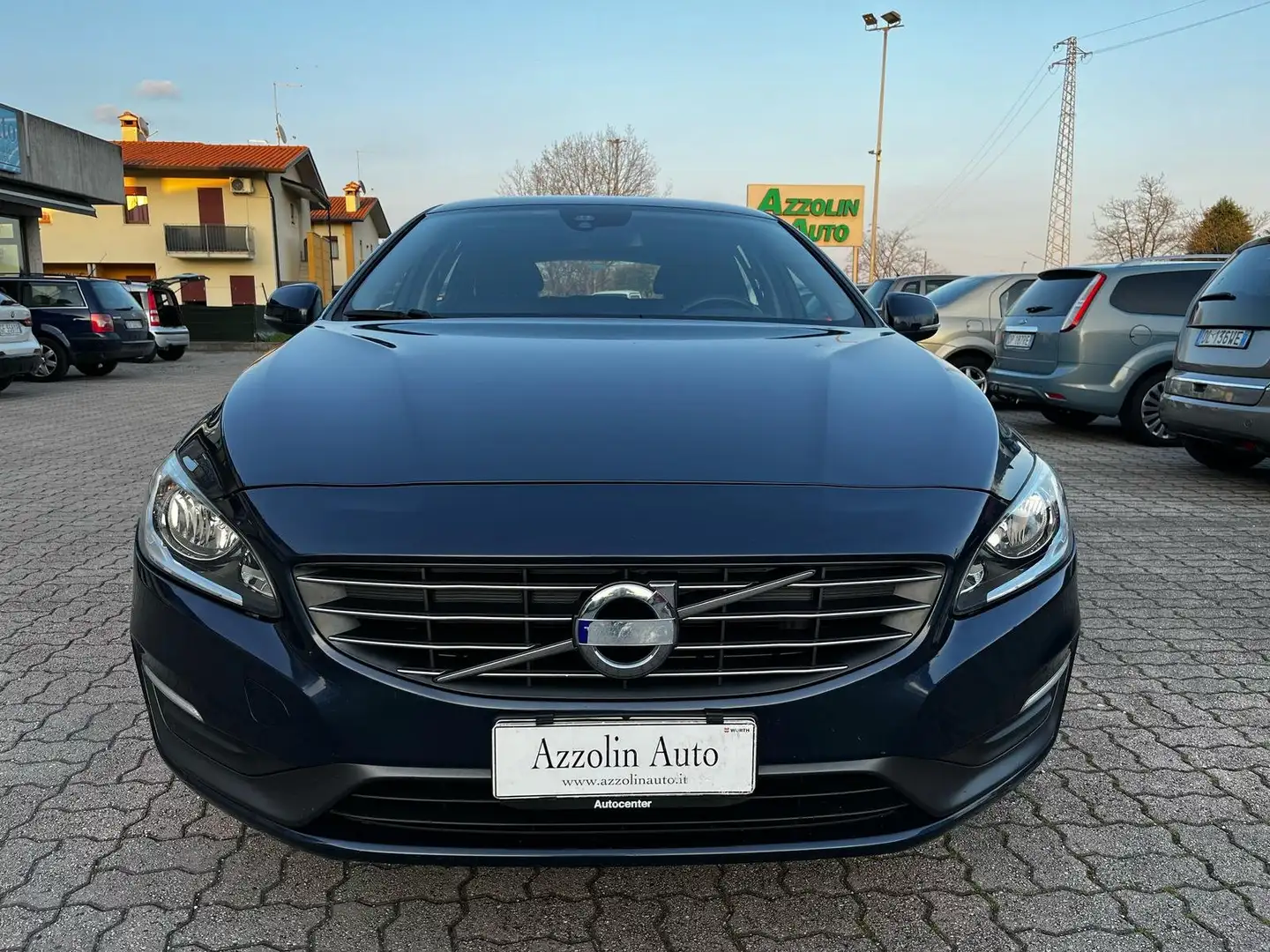 Volvo V60 1.6 D2 SI A NEOPATENTATI Синій - 2