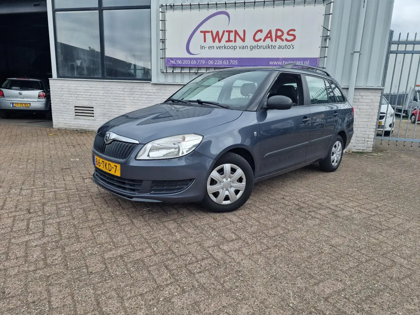 Skoda Fabia Combi 1.2-12V Fresh Airco Grijs - 2