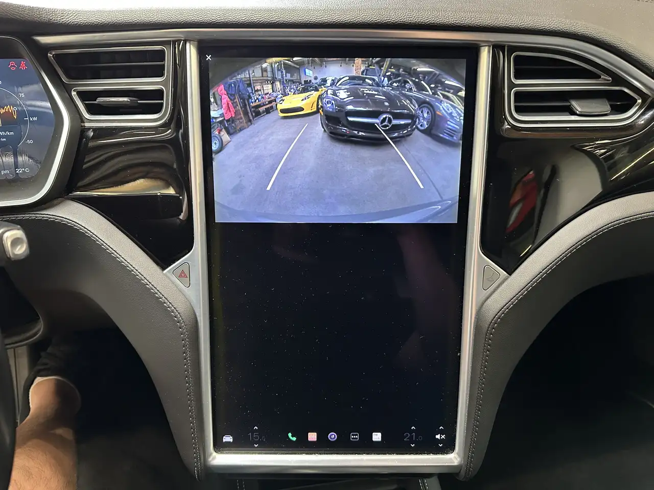 Tesla Model S снимка Tesla Model S