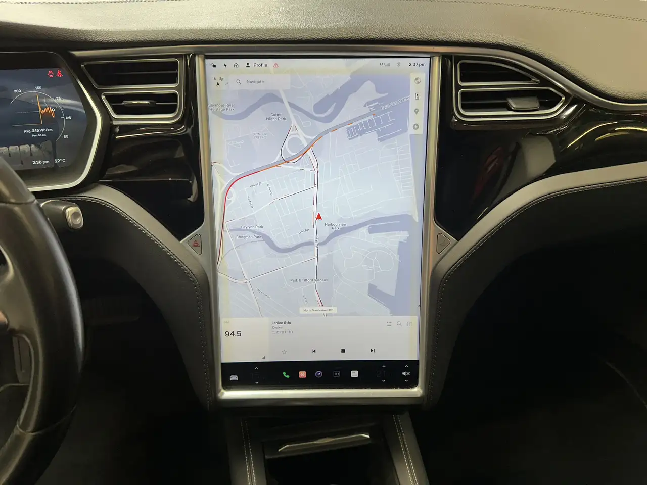 Tesla Model S снимка Tesla Model S