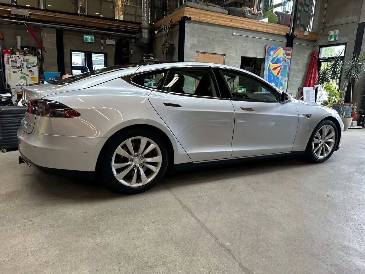 Tesla Model S снимка Tesla Model S