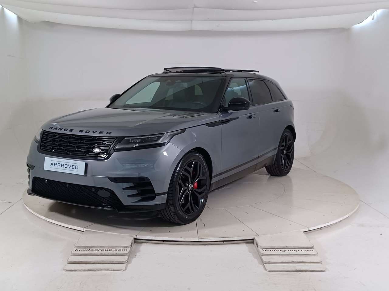Land Rover Range Rover Velar RR Velar 2.0D I4 204CV 4WD Auto R-DYNAMIC SE