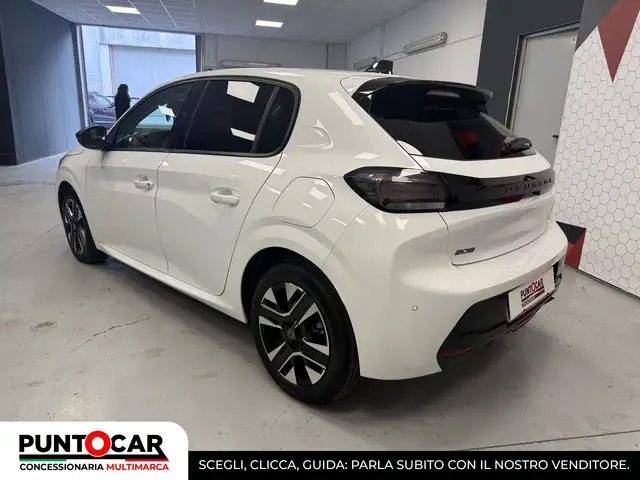Peugeot 208 view 7