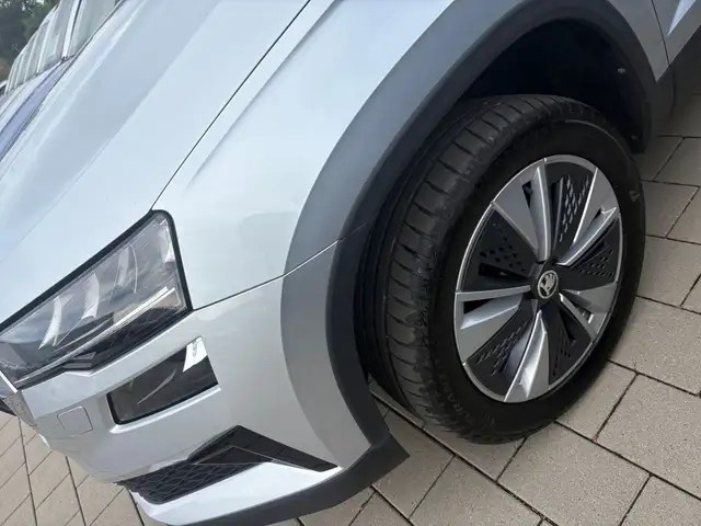 Skoda Karoq view 4