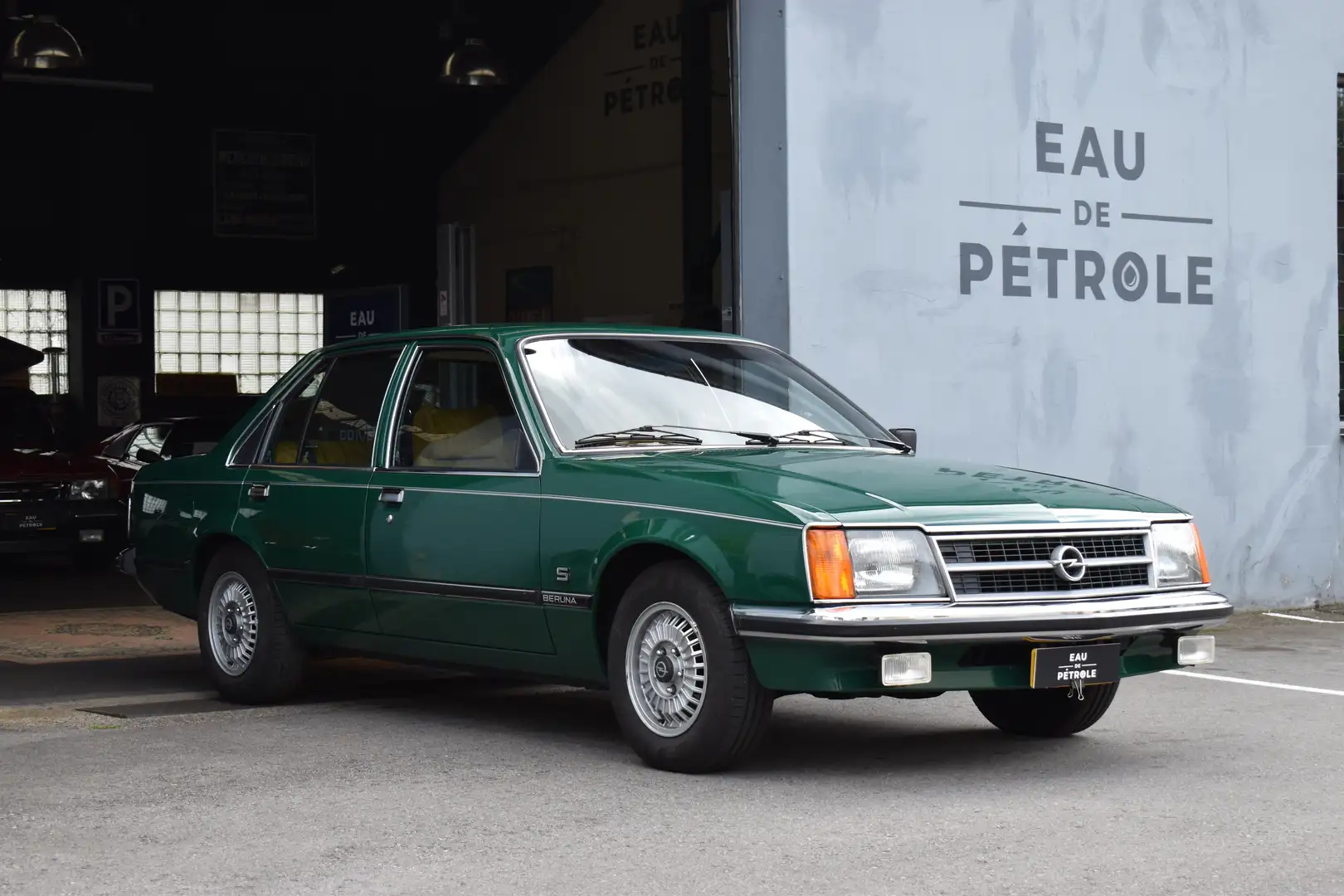 Opel Commodore C 2.5 Grün - 2