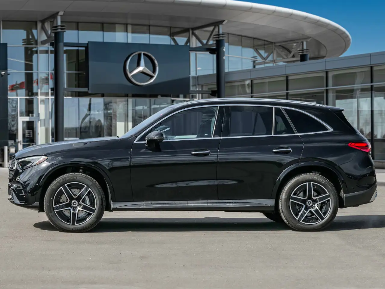 Mercedes-Benz GLC снимка Mercedes-Benz GLC