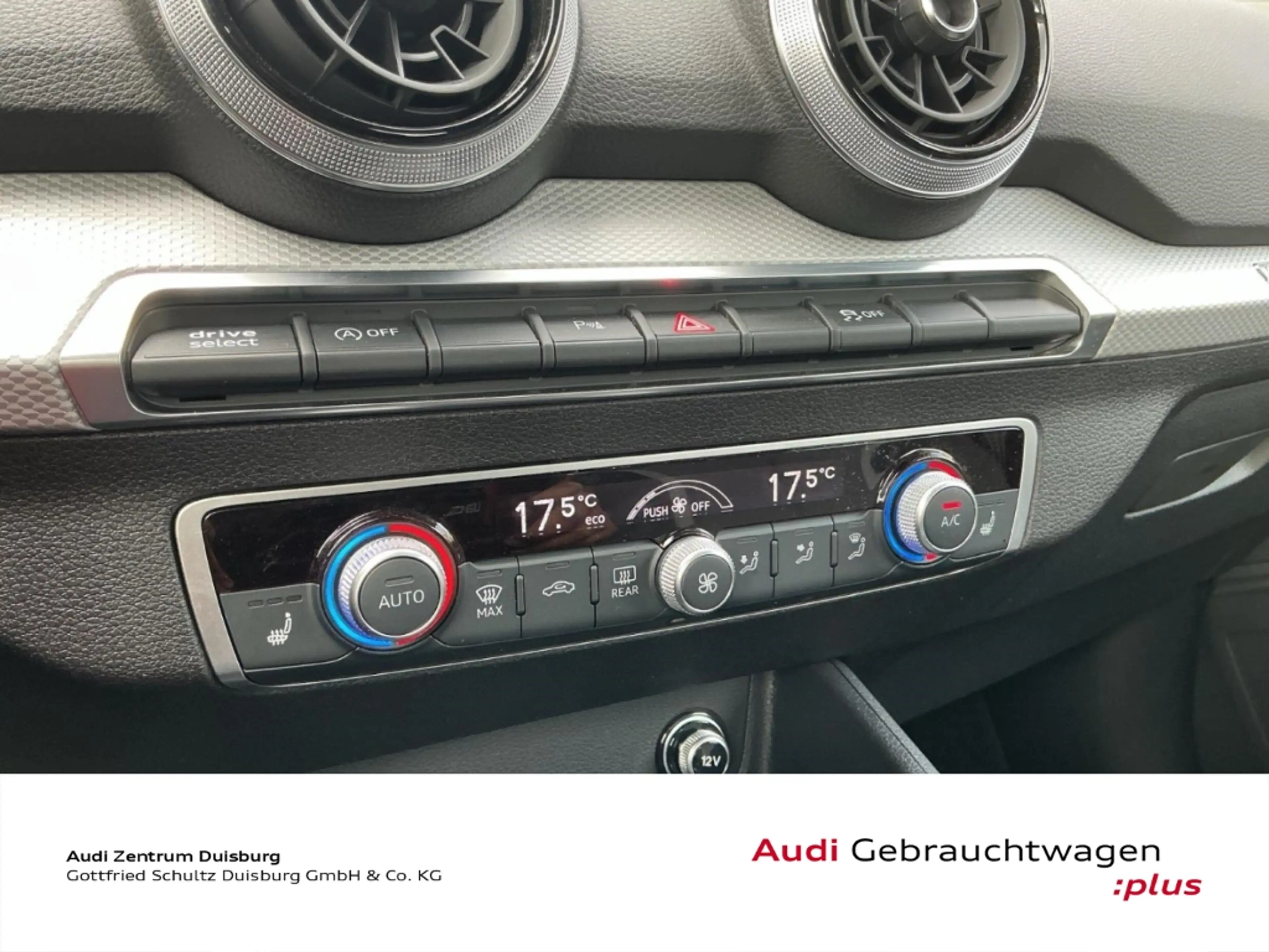Audi Q2 35 TFSI S line — photo 14