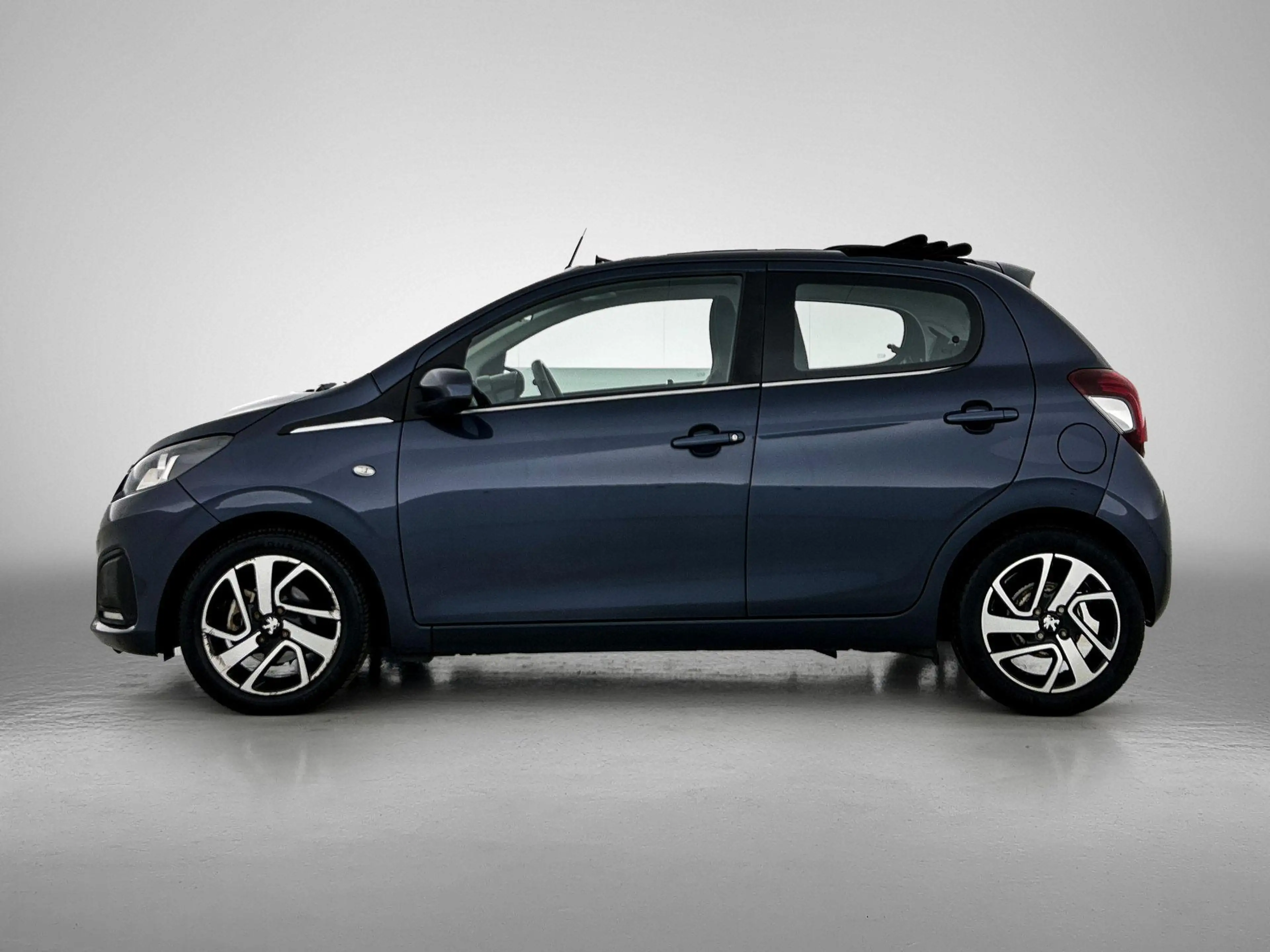 Peugeot 108 1.2 Puretech Allure | Cabrio dak | Stuurwiel bedie — photo 2