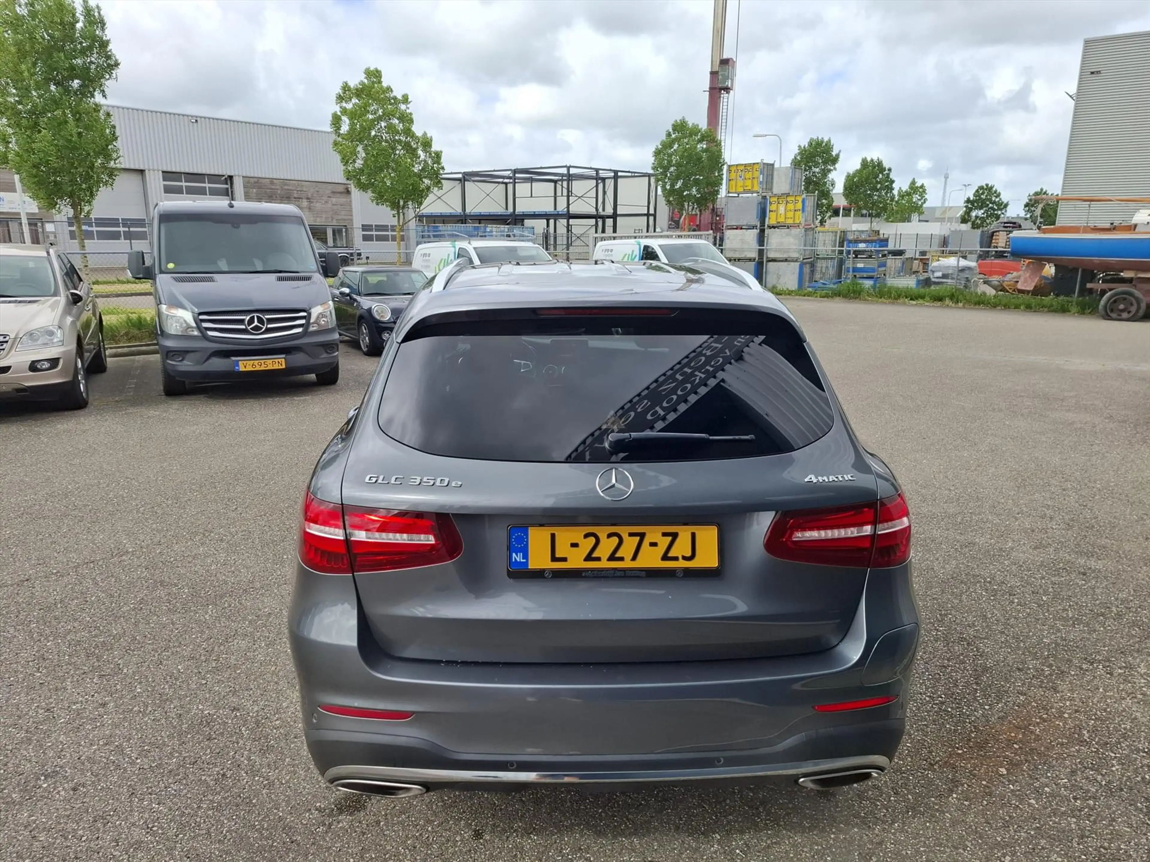 Mercedes-Benz GLC 350 e Plug-in Hybrid 327pk 4MATI — photo 11