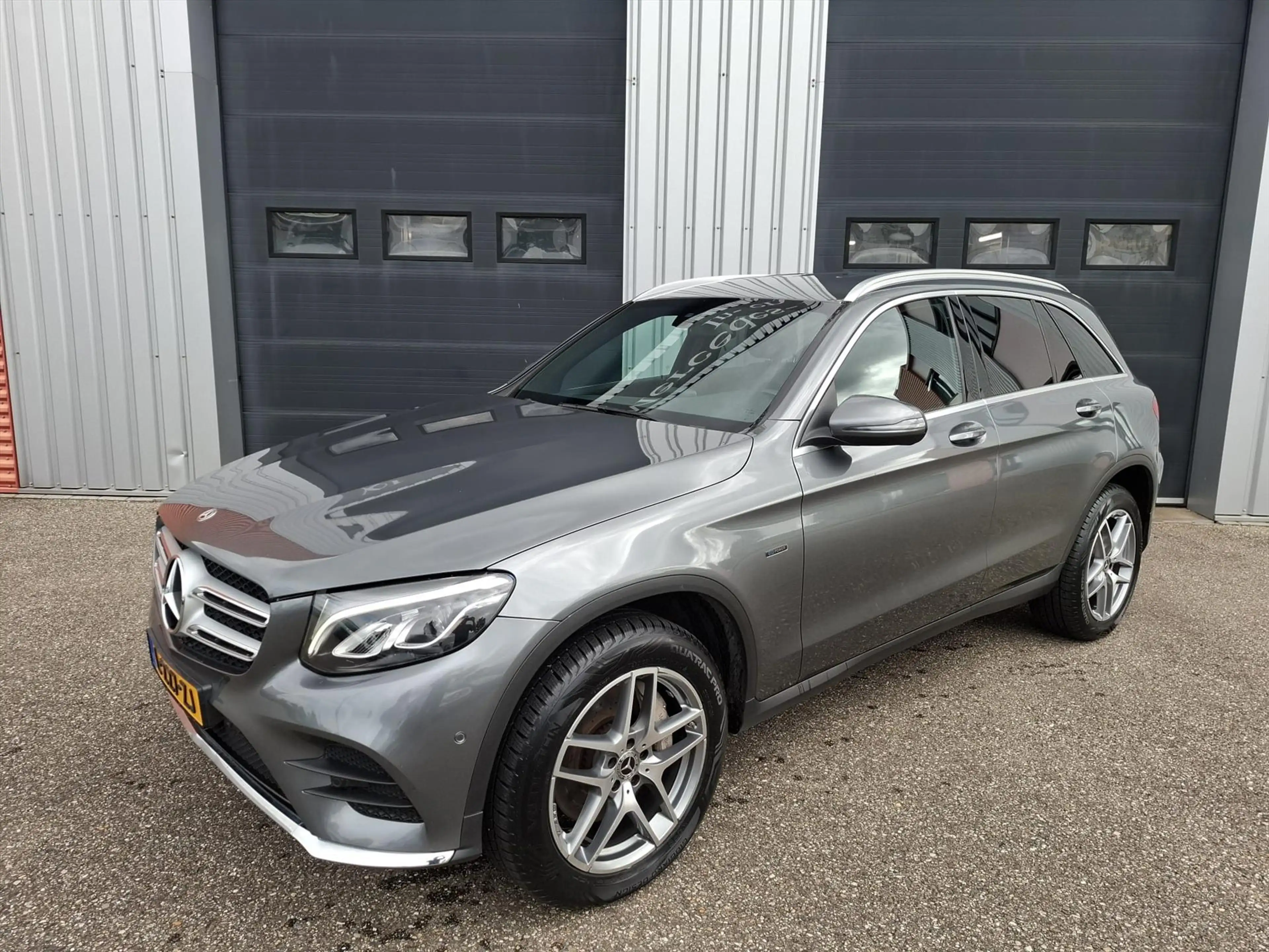 Mercedes-Benz GLC 350 e Plug-in Hybrid 327pk 4MATI — photo 4