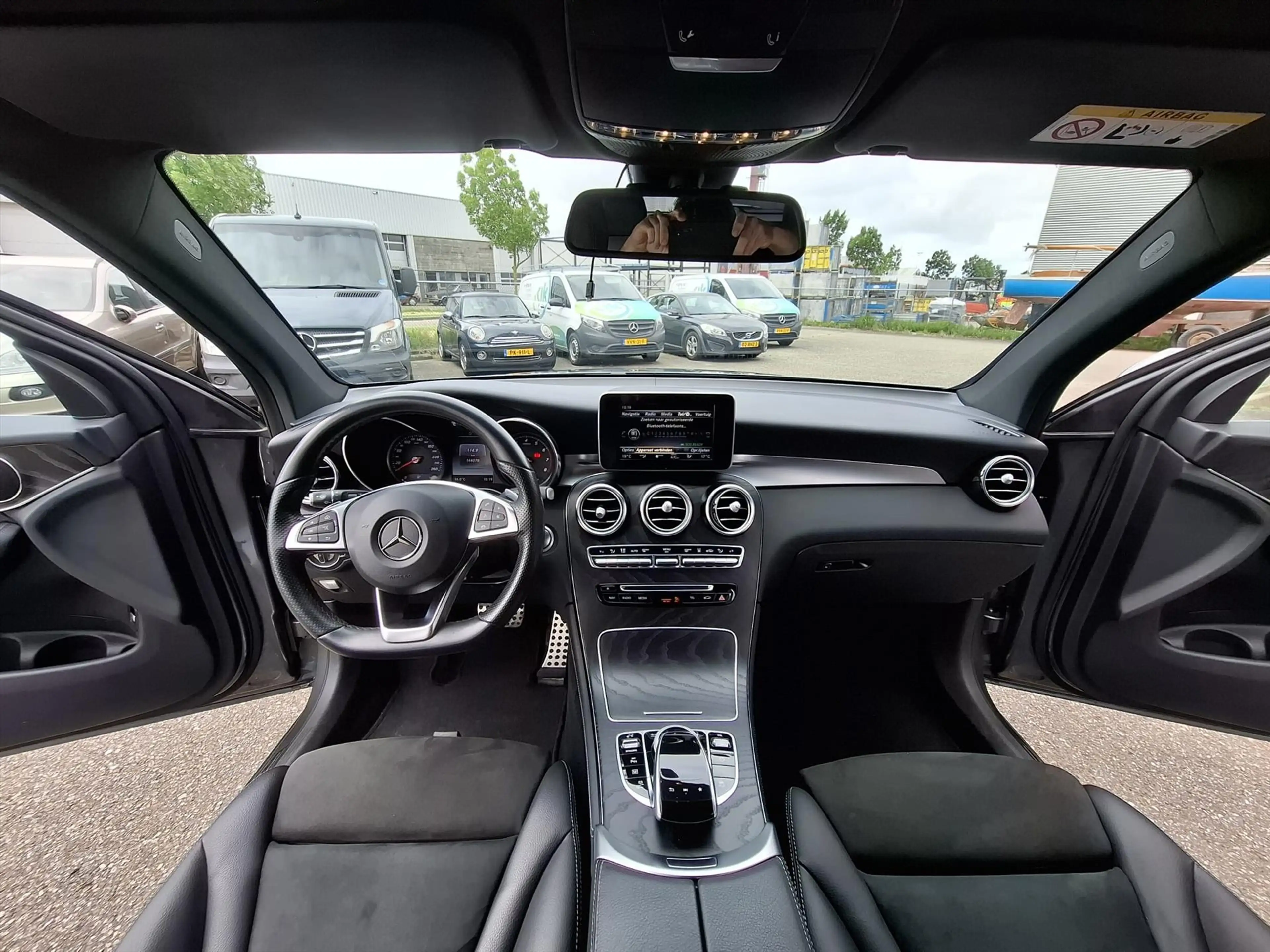 Mercedes-Benz GLC 350 e Plug-in Hybrid 327pk 4MATI — photo 14