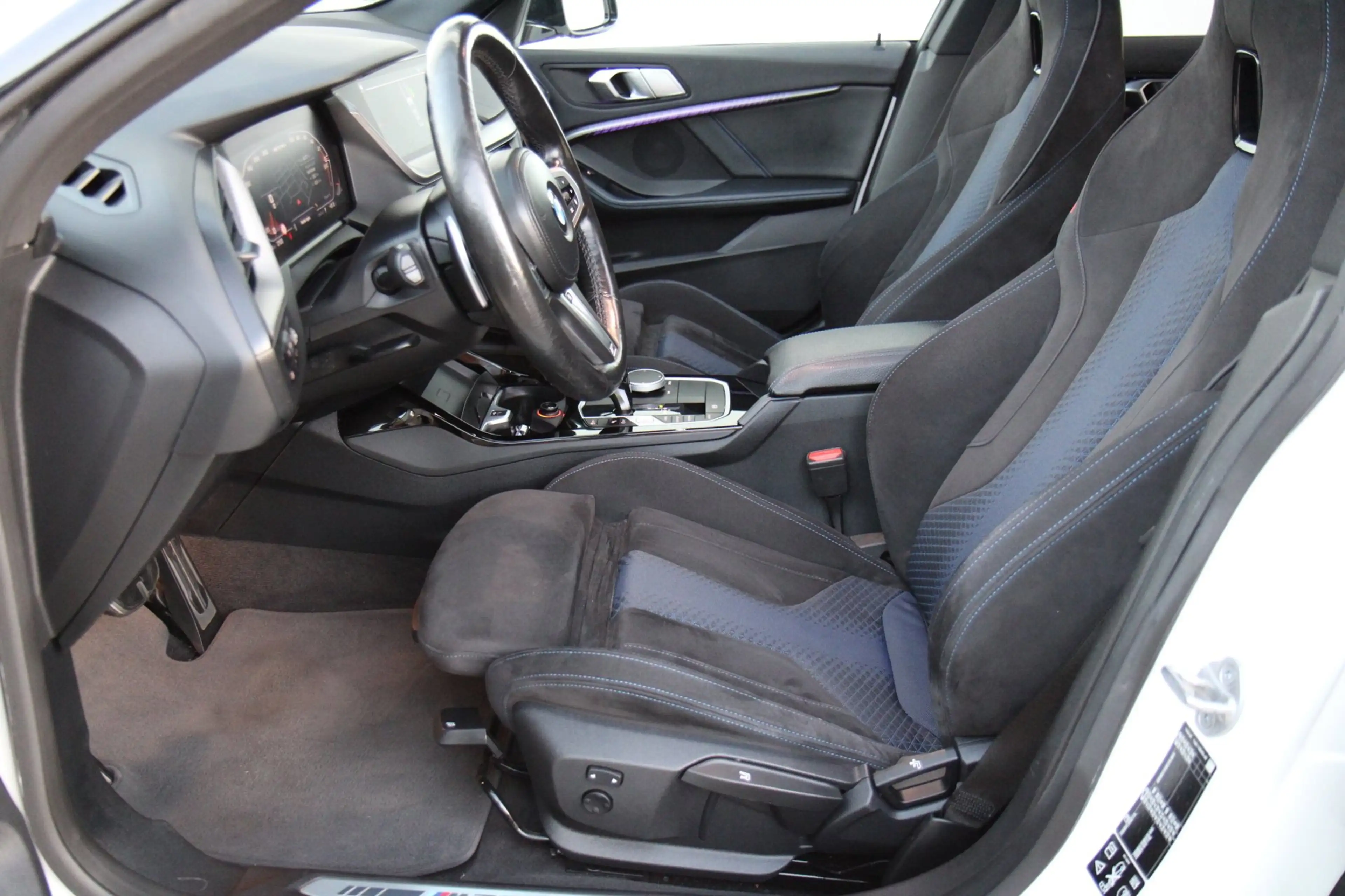 BMW 235 2-serie Gran Coupé M235i xDrive High Executive Car — photo 8