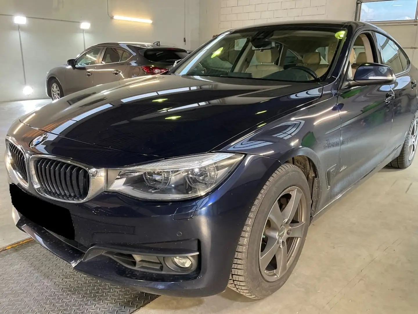 BMW 330 330i GT xDrive Advantage Negro - 1