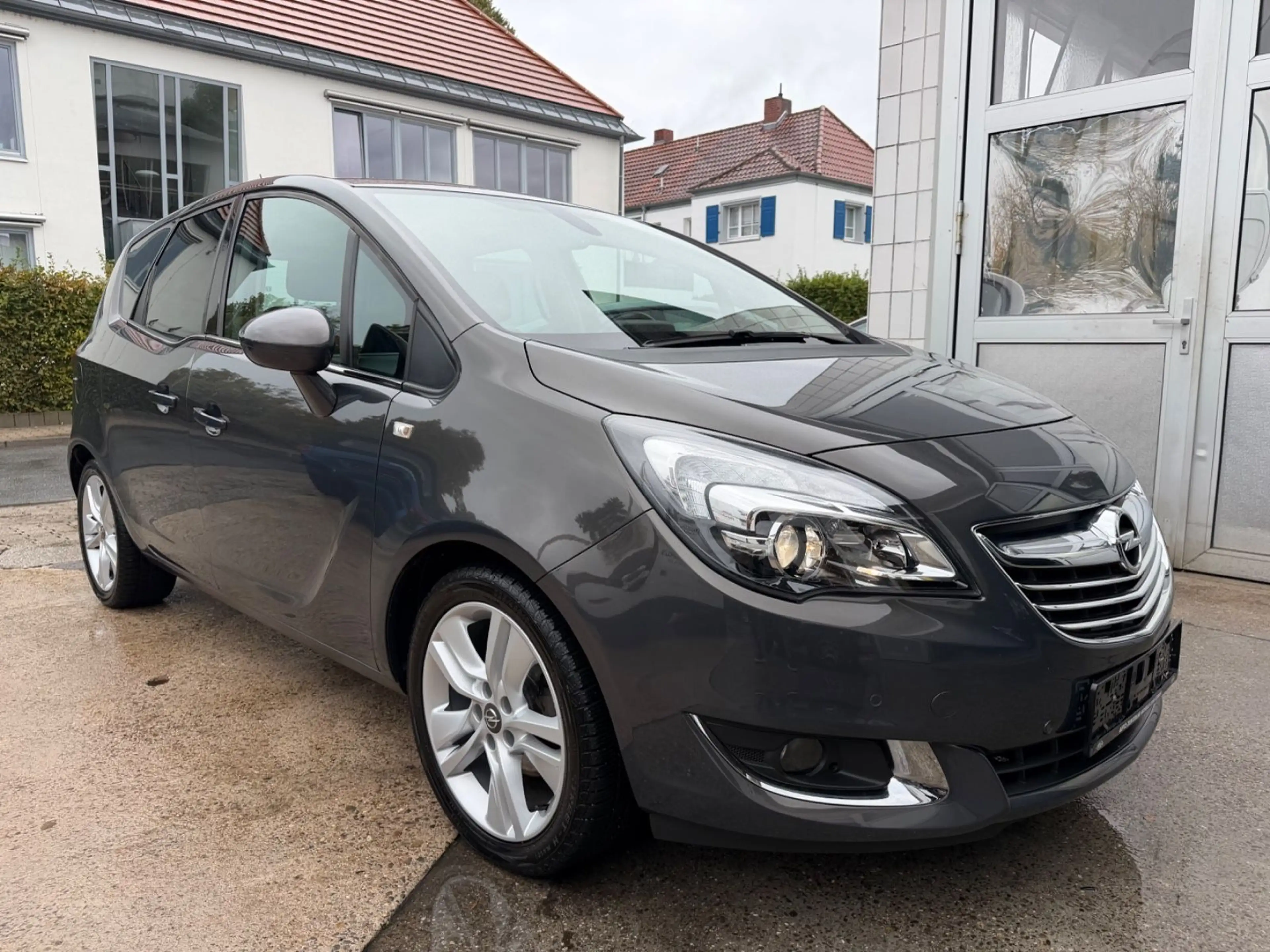 Opel Meriva B Innovation *Euro6*R.Kamera*SHZ*