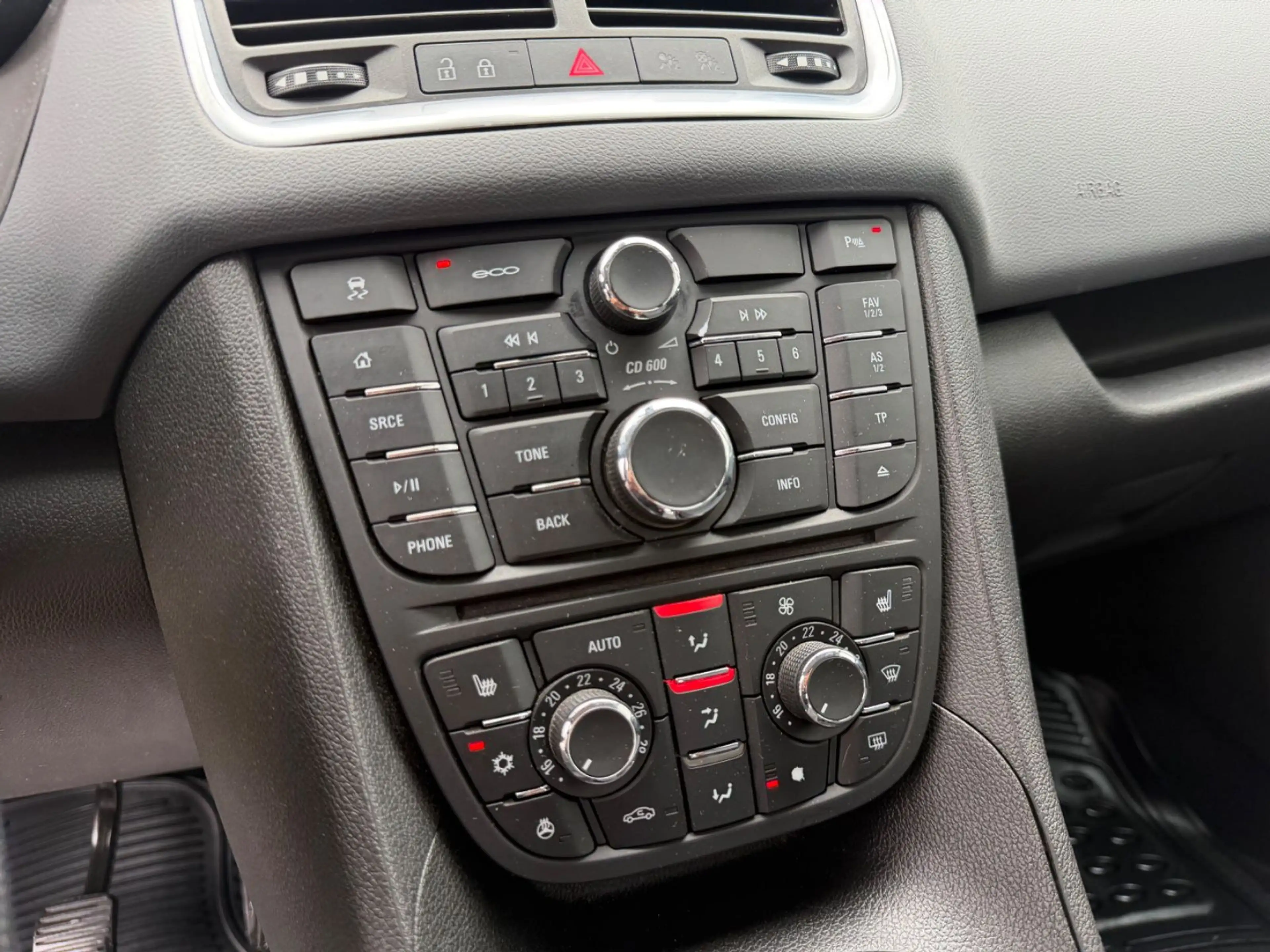 Opel Meriva B Innovation *Euro6*R.Kamera*SHZ* — photo 12