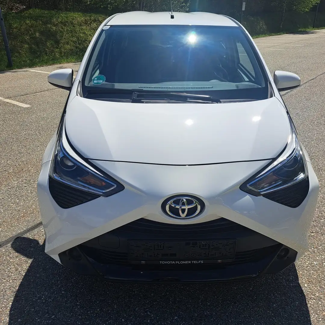 Toyota Aygo Aygo 1,0 VVT-i x-play x-play Weiß - 2