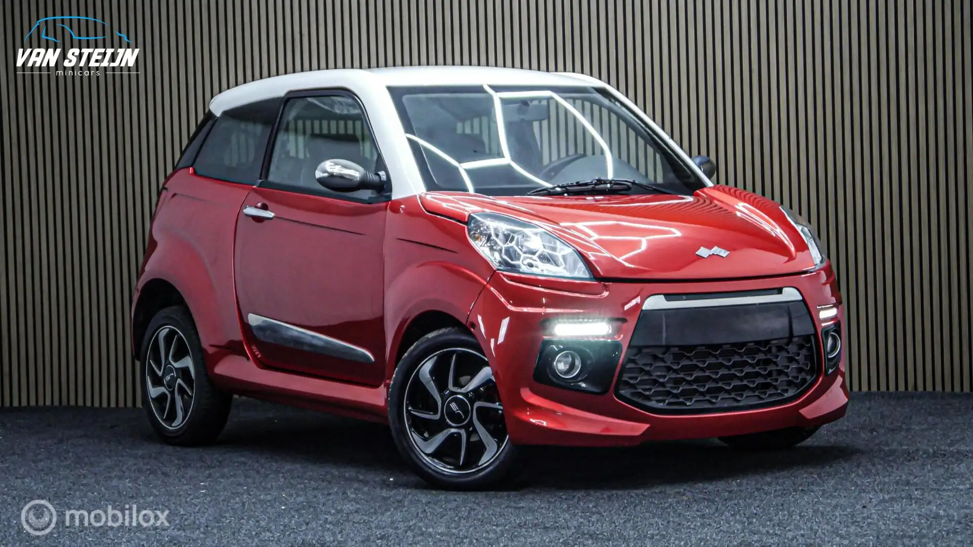 Ligier JS 50 Brommobiel L Elegance Sport | 16dkm Rouge - 1