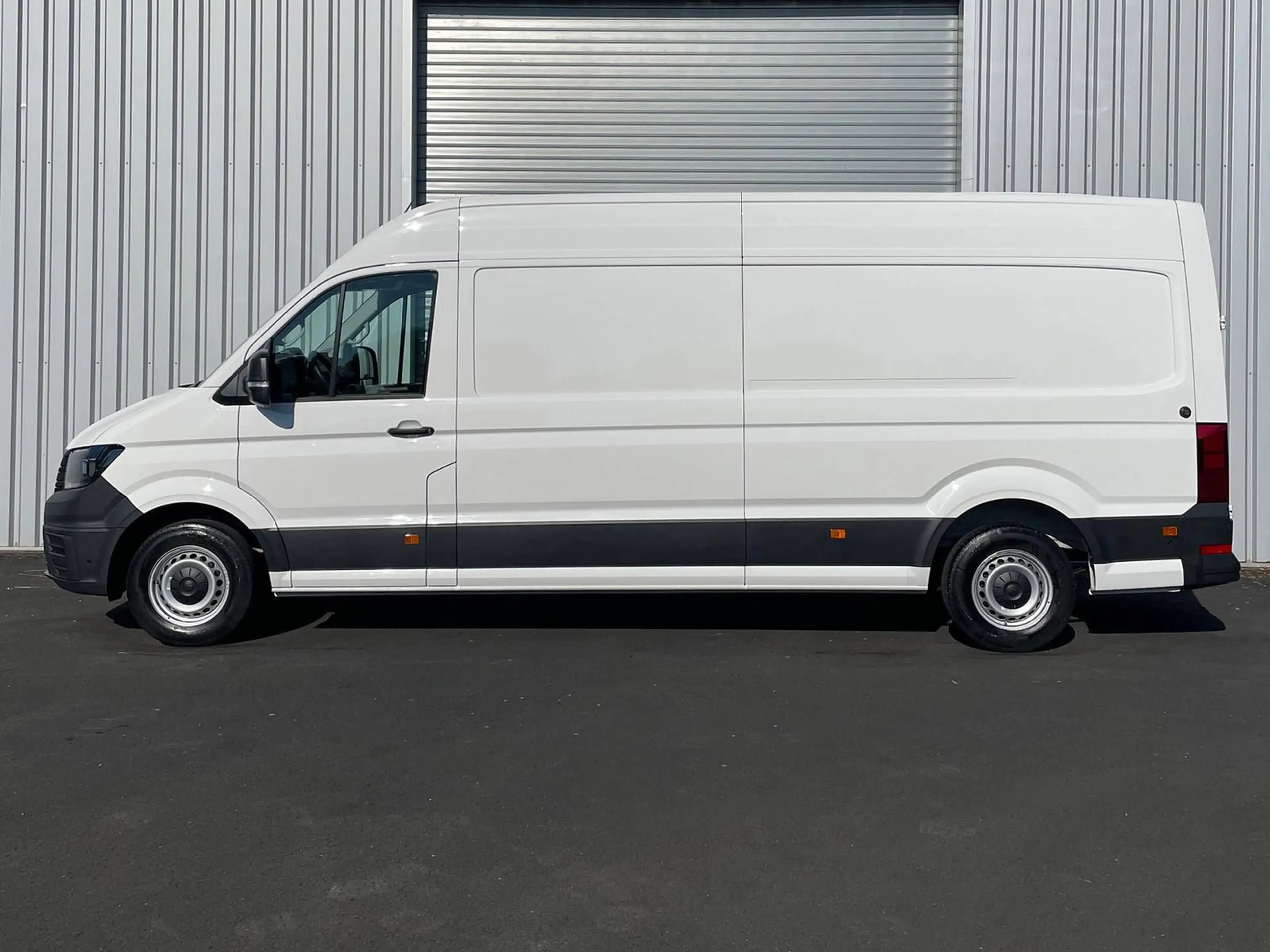 Volkswagen Crafter Kasten 35 L4H3 NAV AHK oh.Schäden 5J.Gar — photo 6