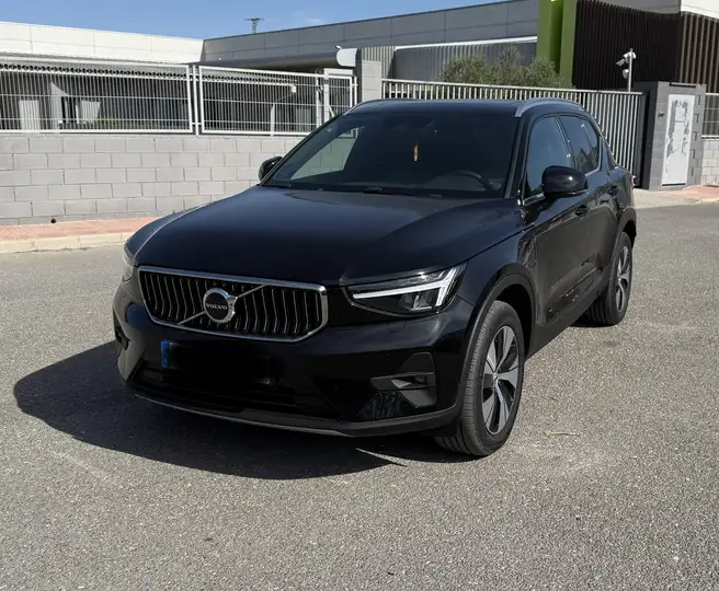 Volvo XC40 2023, foto 3