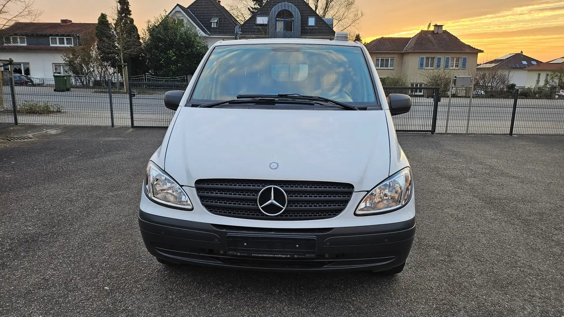 Mercedes-Benz Vito 111 CDI lang (639.603) Weiß - 1